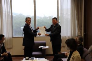 �Љ�𖾂邭����^��